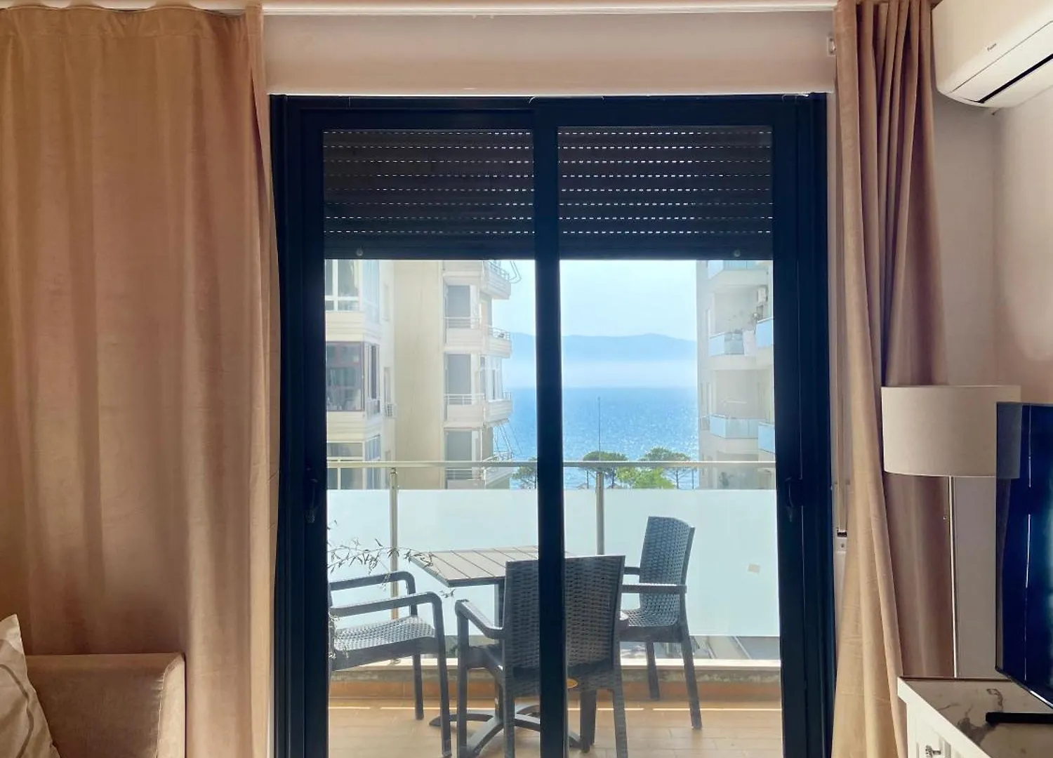 Modern Oasis Seaview Apartment Vlore